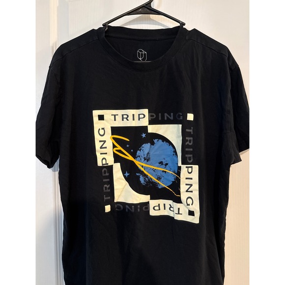 Original Use Tripping Graphic Print Black T-Shirt Men's Size L - Picture 1 of 4